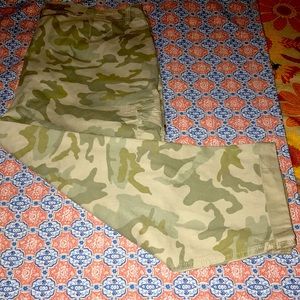 Faded Glory Camouflage Capris